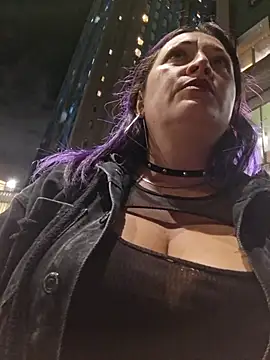 Sophie_banger - My friend pinches & sucks my nipples 🥵
