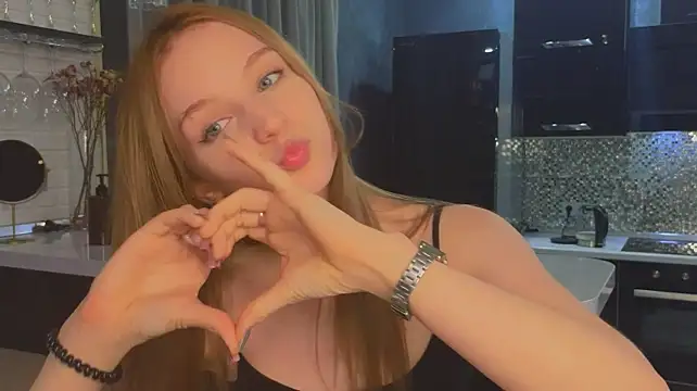 Baeyoda - juicy sucking fingers