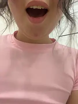 Mongolian_baby - 3 fingers in pussy