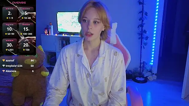 Lace_Thrill - flash one nipple