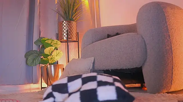 MelyTaylor_ - BIG DILDO IN MY PUSSY