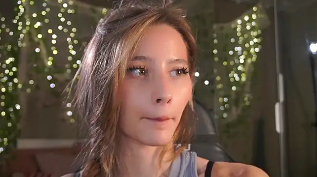 EditaBails - Bounce my ass on u and slap that hard