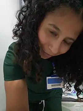 Chloefixxx - ASSHOLE CLOSEUP TO CAMERA