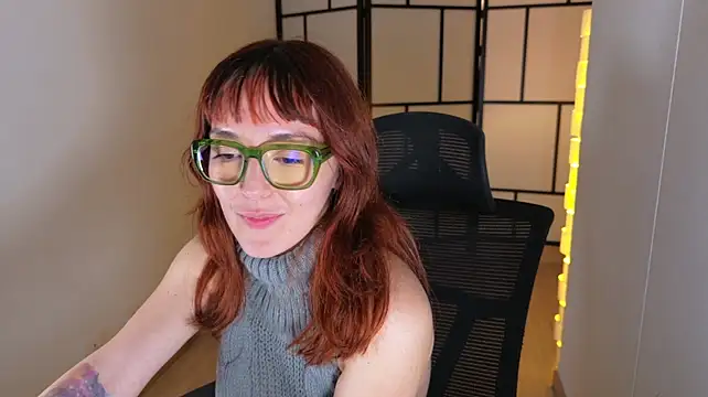 Molly_marmalade_ - Panty / Thigh Tease & Waistline Peek 🍑
