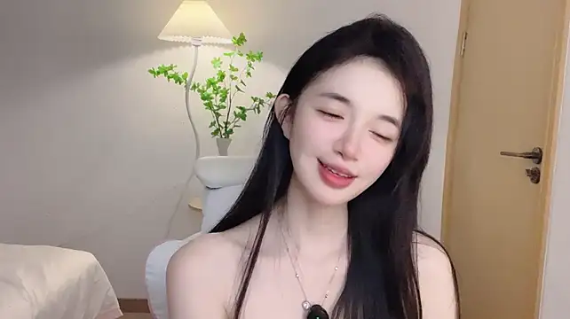 Annie-3 - 泡泡抹香肩 涂美胸 小粉控制3min