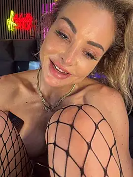 MilaMaaay - ✨BIG DILDO IN ASS💦👅🍑🍆 ✨