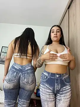 Valeria4 - suck ass in doggystyle