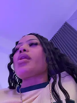 Madiee_Rhea - Spread pussy