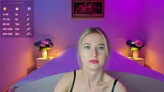 Julie_Blaze - The perfect start for a spicy night