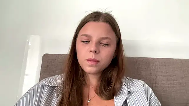 AmieLendor - Video of my intense squirt in pm