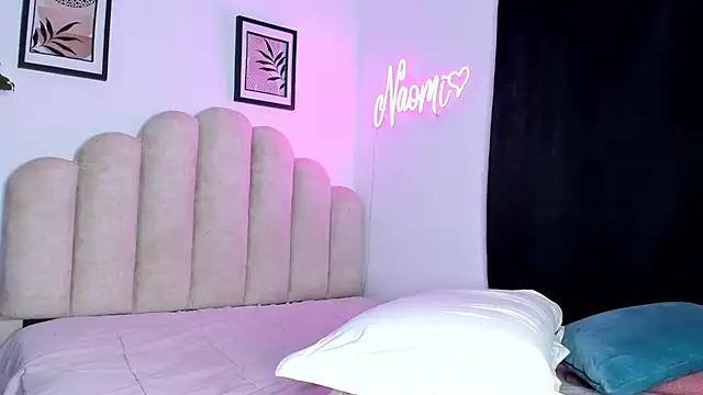 Naomi_Asasha - sucking nipples