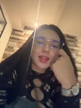 Only_Danna - Squirt Danna and Cum Leo