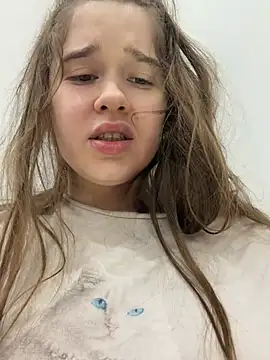 HornyGirlH - SHOW ASSHOLE