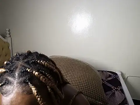Brendah_star - ALWAYS STAY HORNY,AND WET FOR DADDIEY.