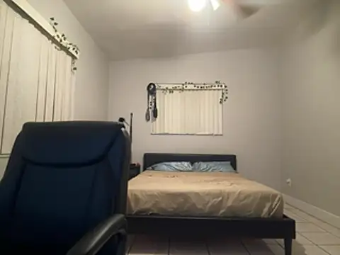 Gator_Zoe - 5 minute blowjob