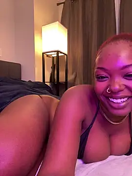Kehlanijade - DON'T LET MY BF HEAR ME CUMMING