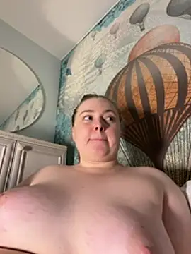 DeniMilkyyyyy - RANDOM SQUIRT VIDEO IN PM