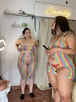 Shurabig - show pussy + finger?