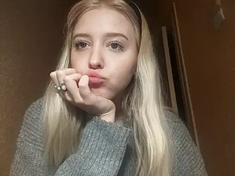 Yagami_Missa - Suck my finger