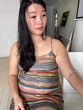 Tavie1744 - open legs 2min