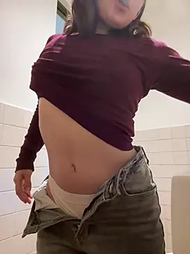 Sisylucky - Muestra las tetas y juega