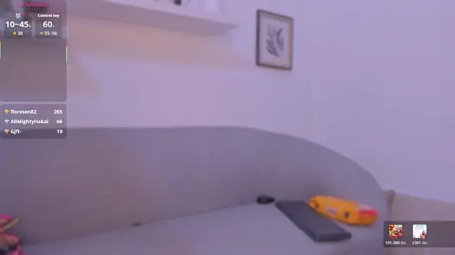 Seraphine_arabic - doggy spanks my ass
