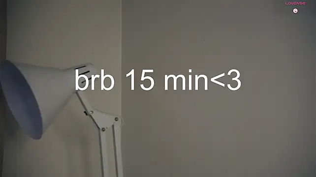 TonjaMano - hand in my blanket and stroke my pussy