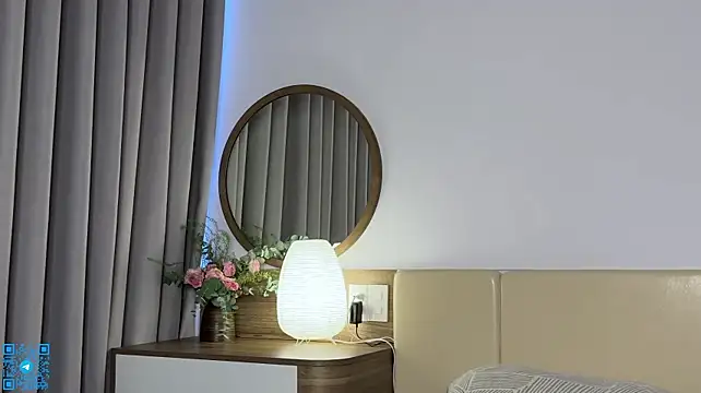 Chloemilka - Tease with boobies