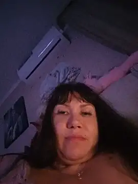 ROXOLANAA_SEXY - Tease with legs