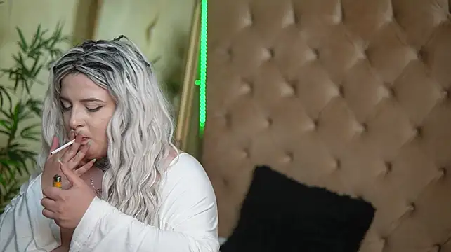 TiffanyTaboo - MAKE MY PUSSY HAPPY AND WET