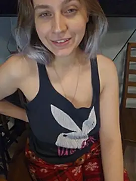 ScarletsWeb - SQUIRT highest tipper gets :gift: