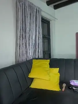 Bootylicious_06 - squirt show for daddy