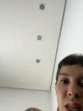 Nikatsu - Estreiar meu novo dildo de 30 cm NO CU