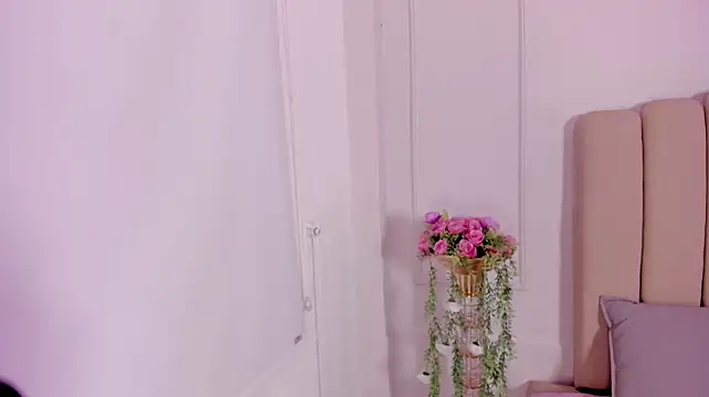 Cloe_Diamond_ - 🔥striptease+spread ass🔥
