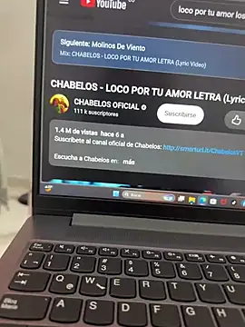 Lily_Valencia - Shows pussy 🍓