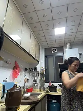 Amy1688 - 脱内裤直播一分钟
