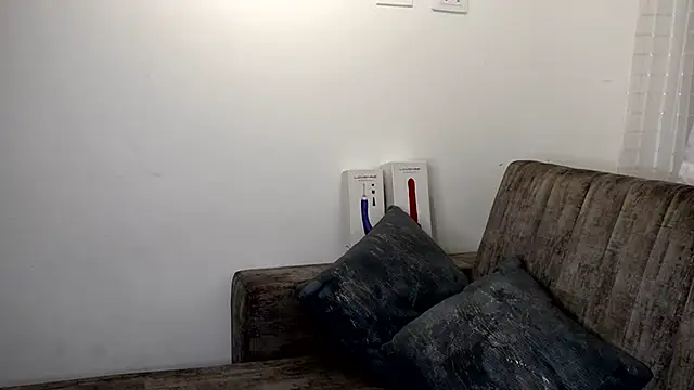 Rebecca_055 - Big squirt!!