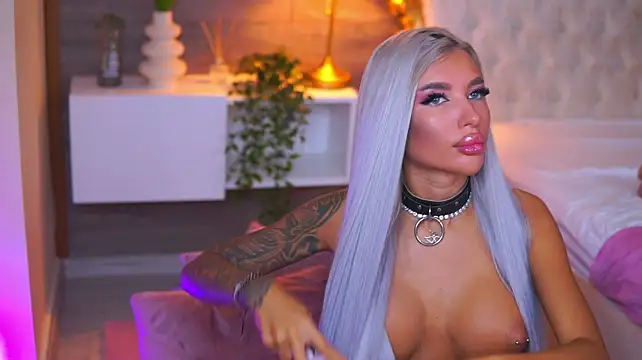 Juicy_Jessye - finger my asshole