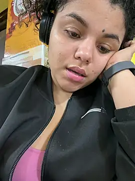Sofia_cash - saliva on the breasts