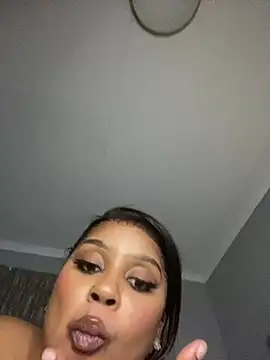 Amberr_Roose