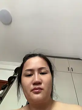 Amy1688 - 脱内裤直播一分钟
