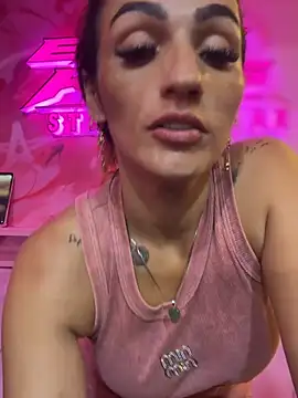 Samantha_bigboobs - Tits outside customer in the store