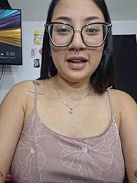 Candy_isita - Dildo in pussy