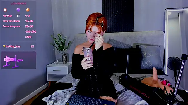 Lilii_Peach - Pink Ass Finger