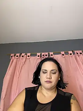 AliceeJoness_ - LET'S GO TO THE SHOWER TODAY