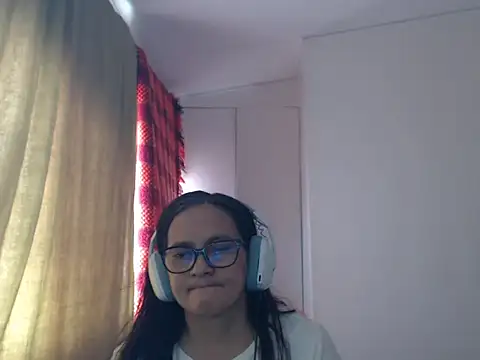 Kinkybela2025