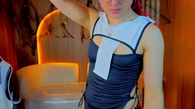 Liss_red_tx - 🏆Flash pussy