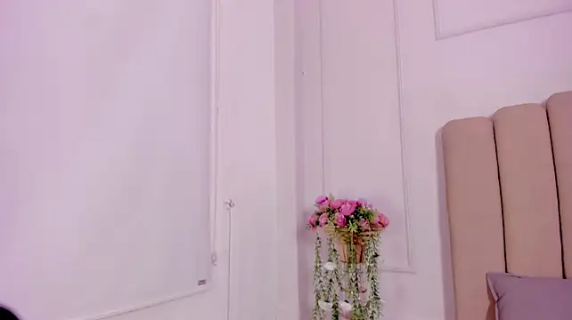 Cloe_Diamond_ - 🔥striptease+spread ass🔥