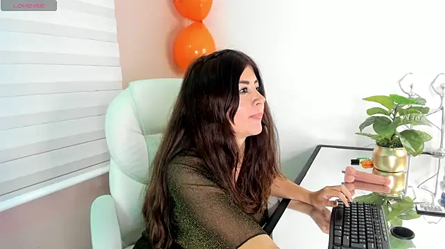 Qlooncita - cum on my boobs