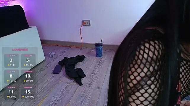 Michelle_cutee_ - MACHINE ON MY ASS ON